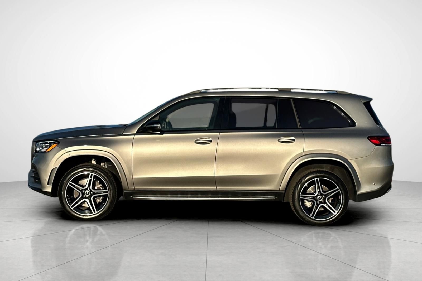 Certified 2022 Mercedes-Benz GLS 450 4MATIC image 26