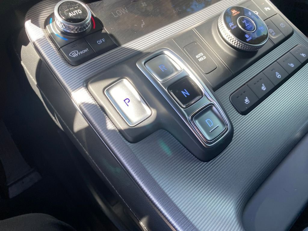 Used 2024 Hyundai Palisade Calligraphy image 17