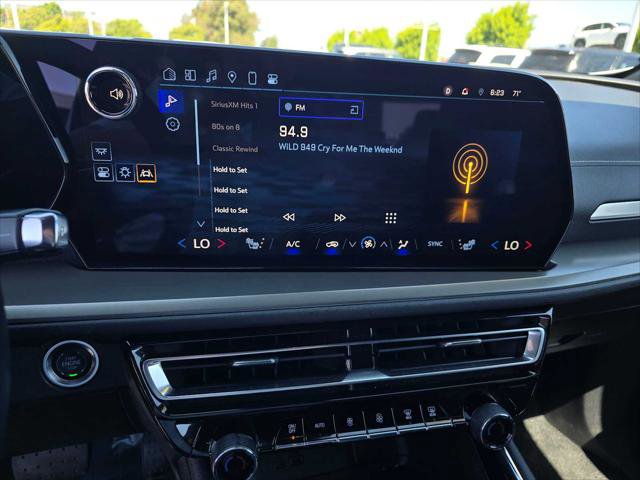 Used 2025 Chevrolet Traverse LT AWD/4WD image 29