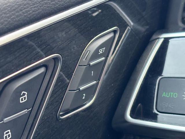 Used 2023 Audi Q8 Premium Plus image 28