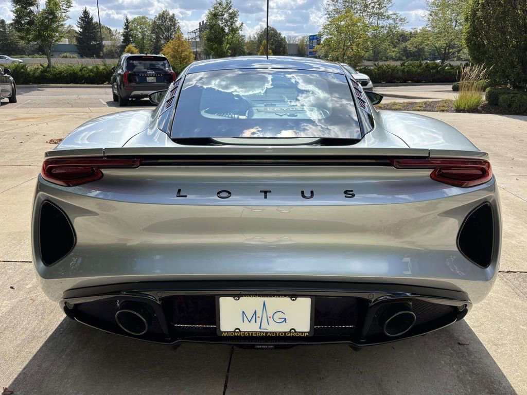 New 2025 Lotus Emira image 5
