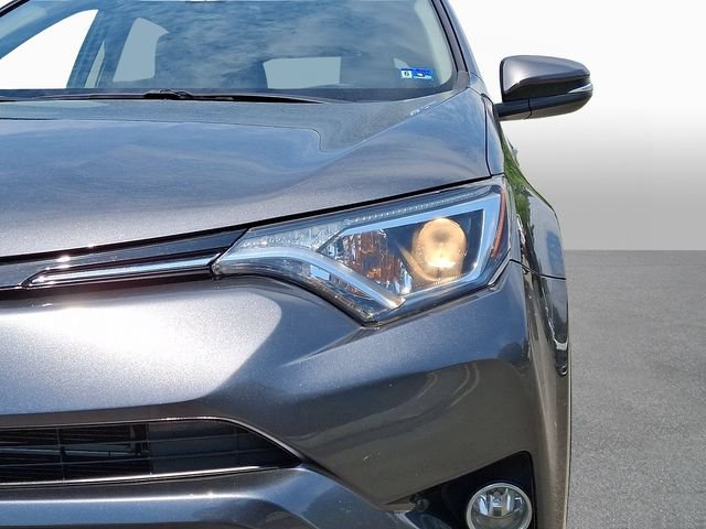 Used 2016 Toyota RAV4 XLE w/ Convenience Package AWD/4WD image 7