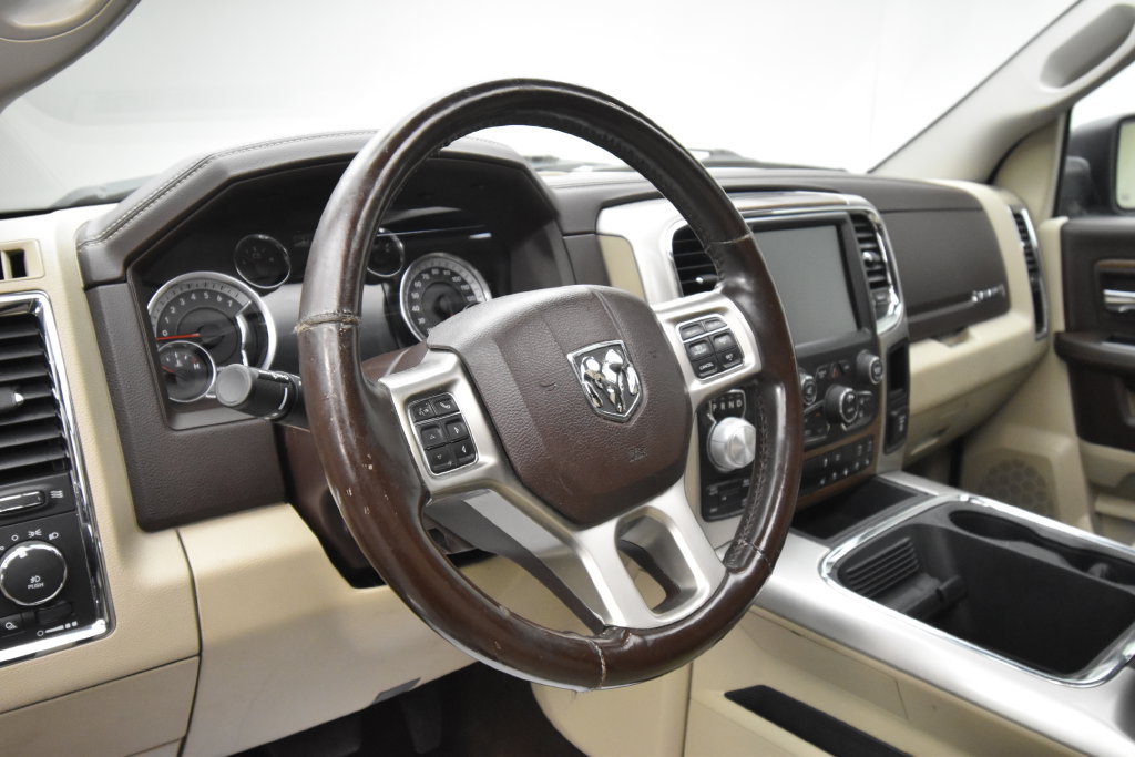Used 2016 RAM 1500 Laramie w/ Convenience Group AWD/4WD image 11