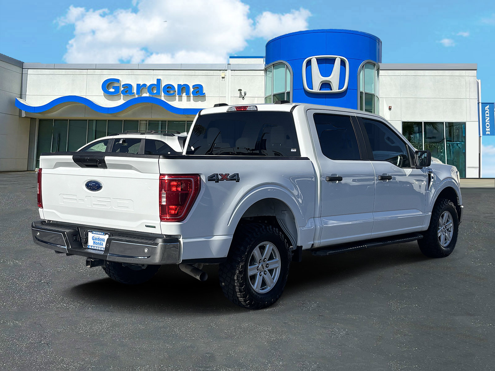 Used 2022 Ford F150 XLT w/ Trailer Tow Package AWD/4WD image 6