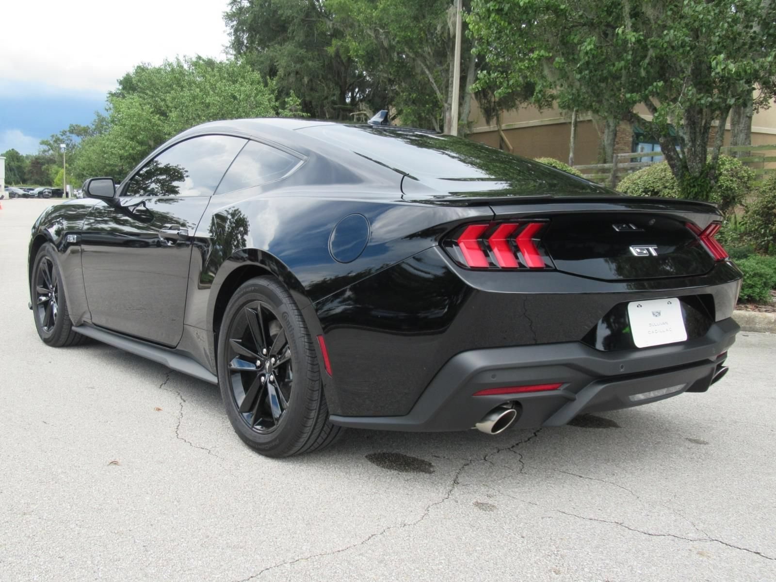 Used 2025 Ford Mustang GT RWD image 6