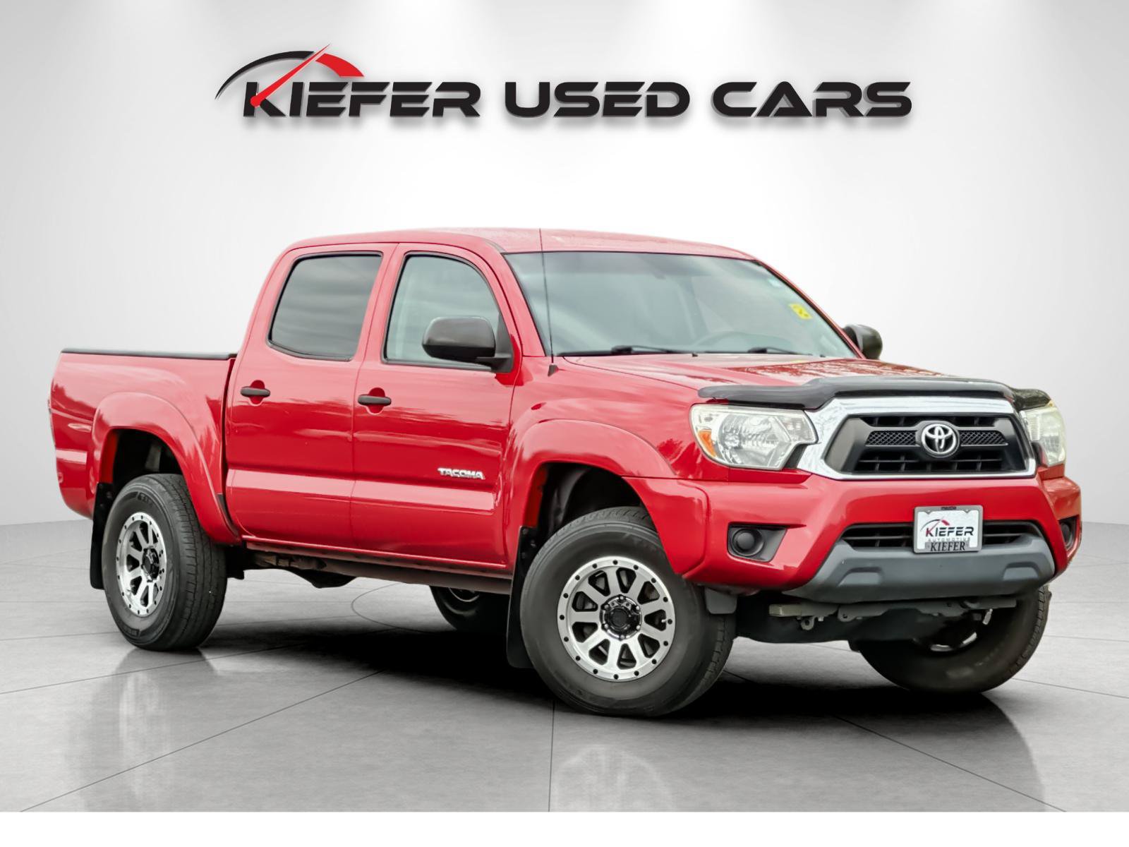 Used 2014 Toyota Tacoma PreRunner w/ SR5 Package RWD image 2