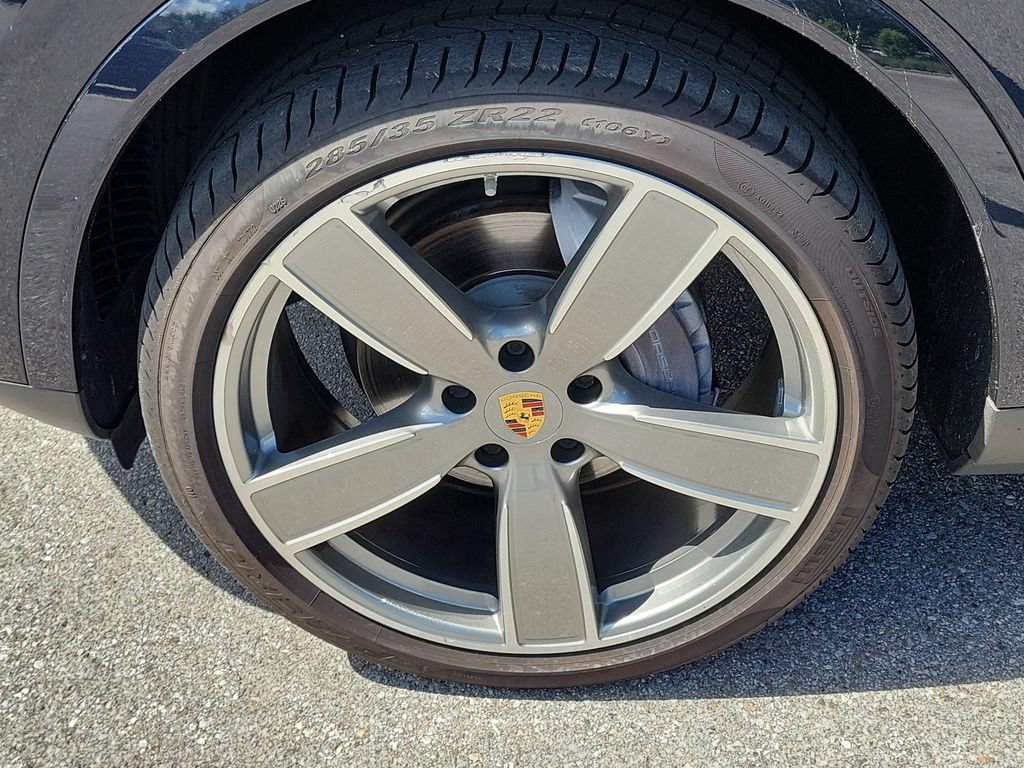 Certified 2019 Porsche Cayenne AWD/4WD image 12