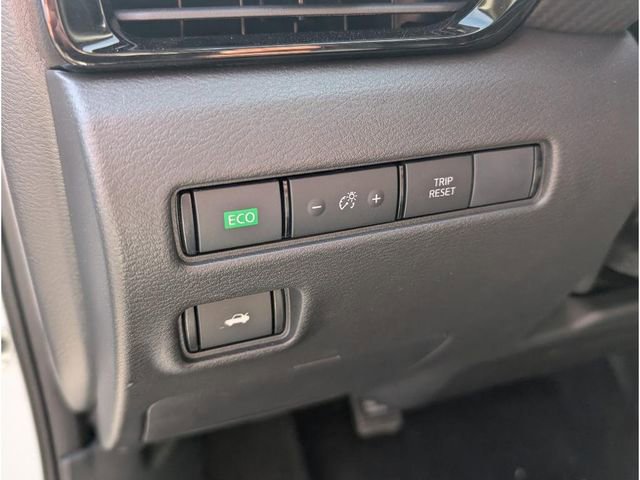 New 2025 Nissan Sentra SR w/ Trunk Package image 18