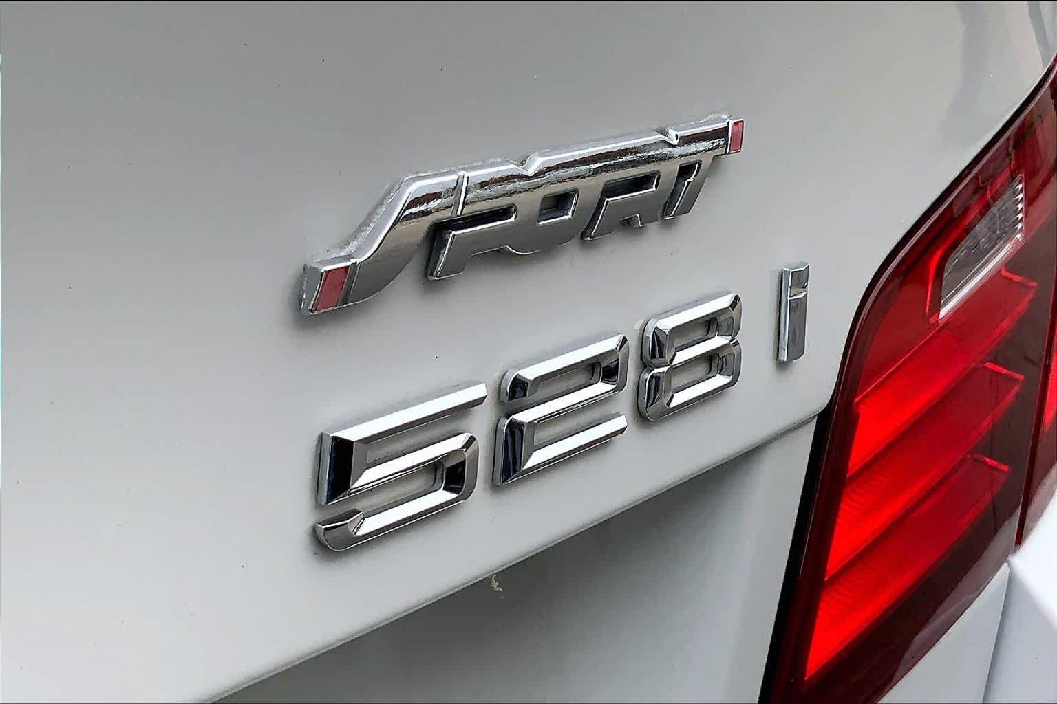 Used 2016 BMW 528i Sedan RWD image 31