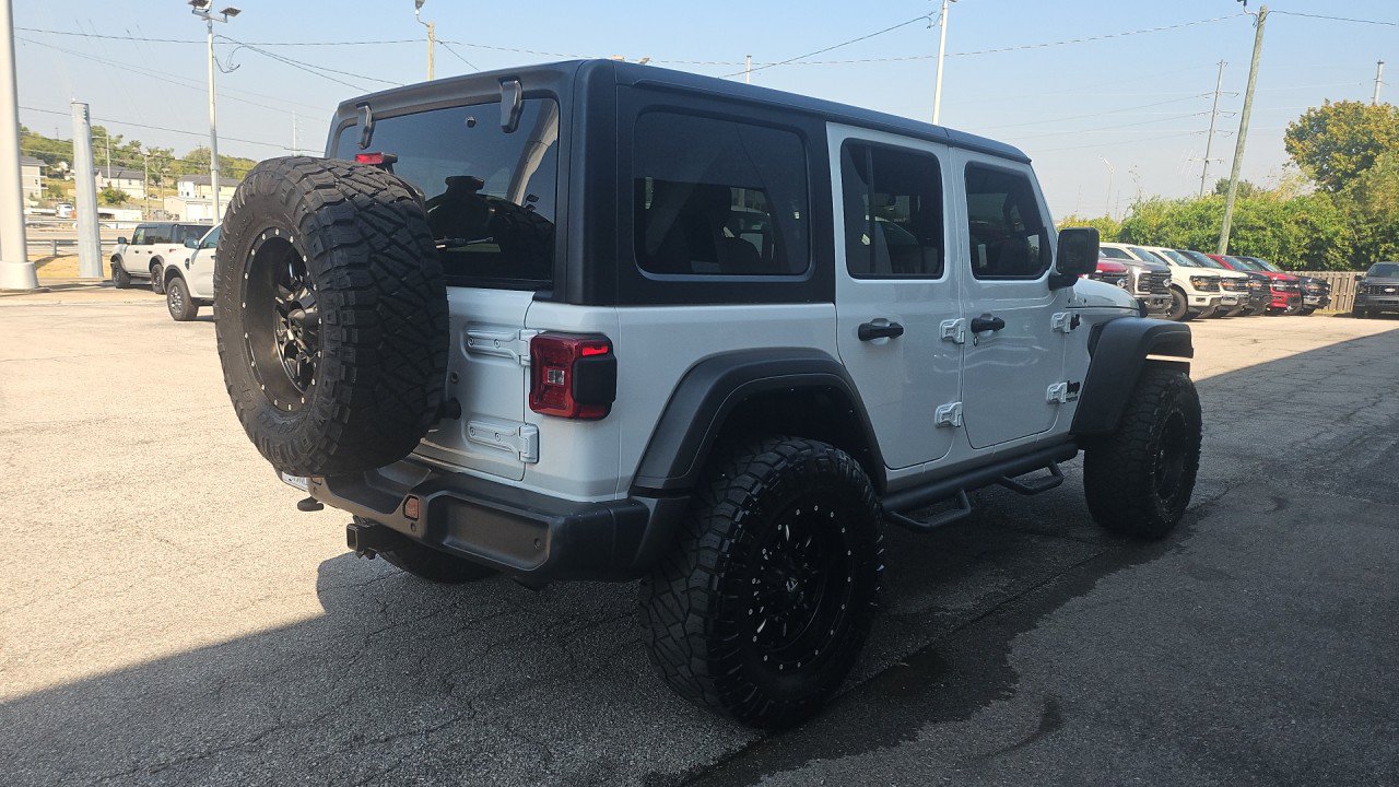 Used 2022 Jeep Wrangler Unlimited Sport AWD/4WD image 5