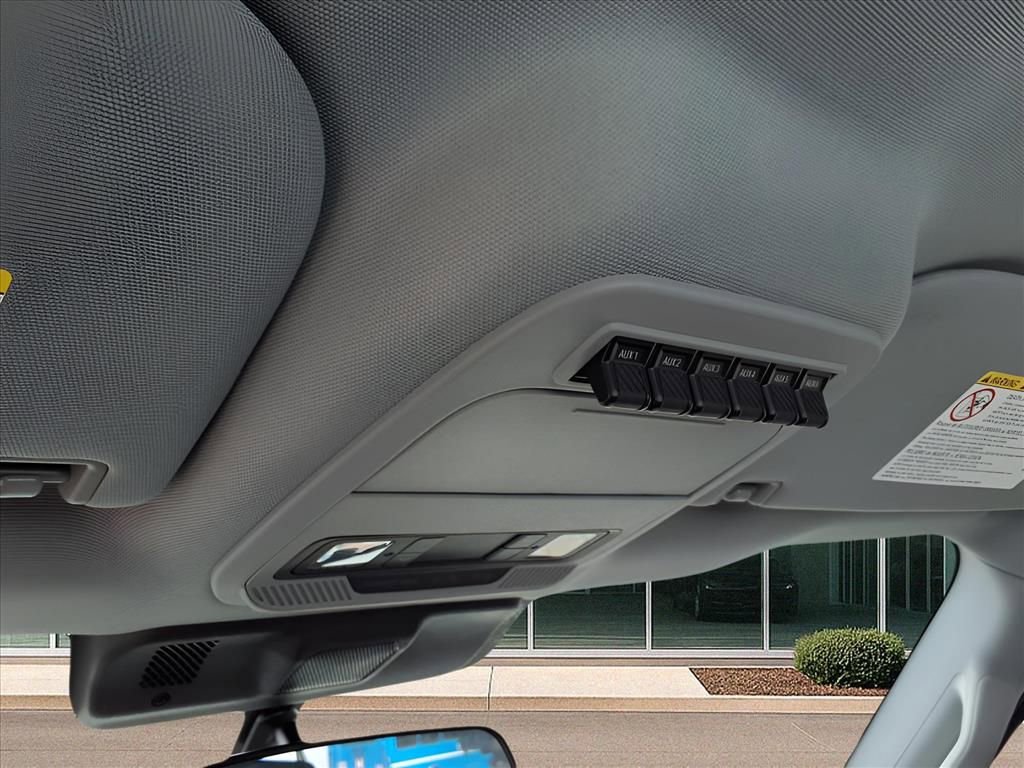 New 2024 Ford F550 4x4 Regular Cab Super Duty image 7