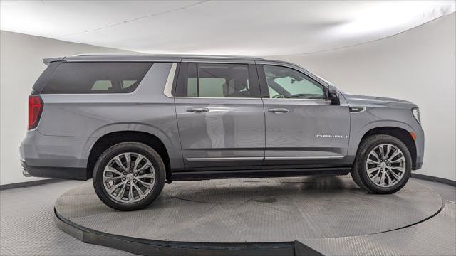 Used 2021 GMC Yukon XL Denali w/ Denali Premium Package image 9
