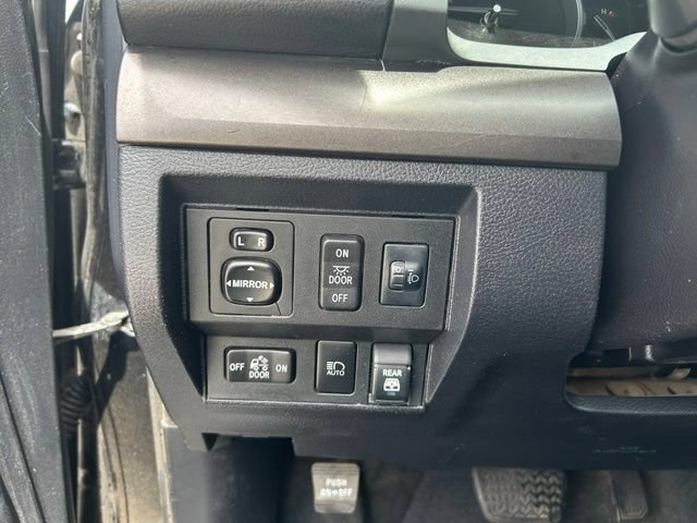 Used 2021 Toyota Tundra SR5 AWD/4WD image 25