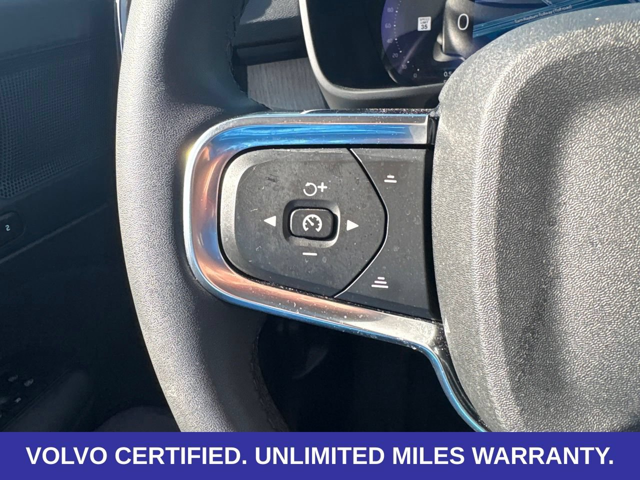 Certified 2023 Volvo XC40 B5 Plus w/ Protection Package Premier AWD/4WD image 23