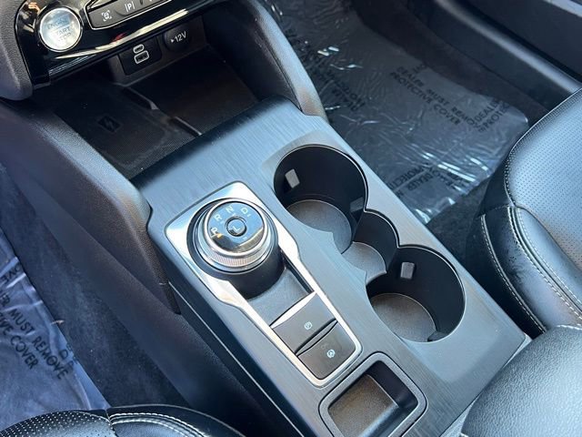 Used 2024 Ford Escape Platinum image 21