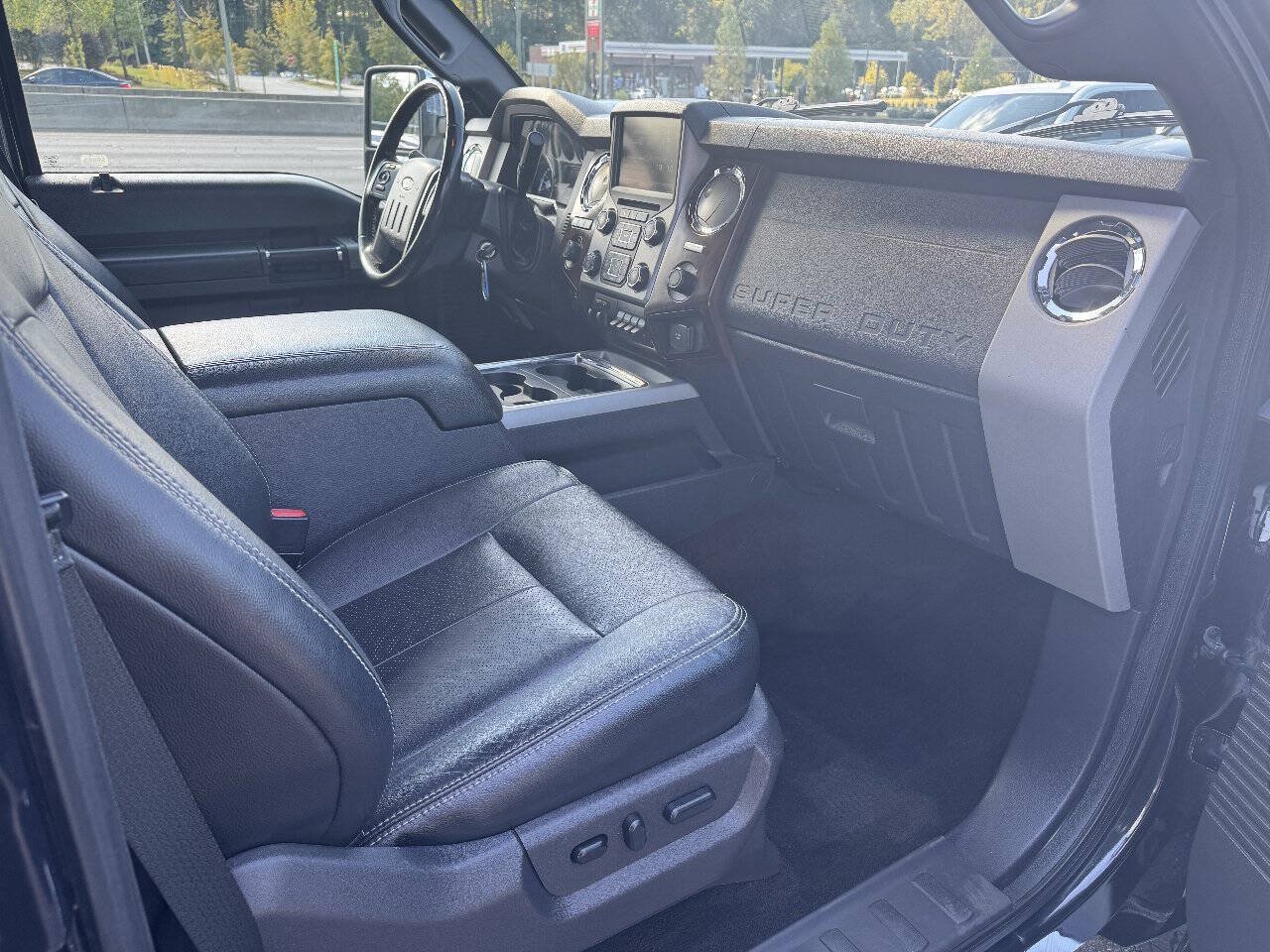 Used 2015 Ford F250 Lariat w/ Chrome Package AWD/4WD image 21