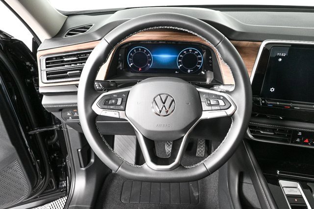 New 2026 Volkswagen Atlas SE image 8