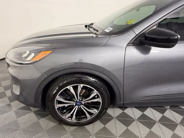 Used 2021 Ford Escape SE w/ SE Sport Appearance Package FWD image 12