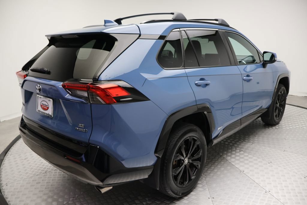 Certified 2024 Toyota RAV4 SE w/ Convenience Package AWD/4WD image 8