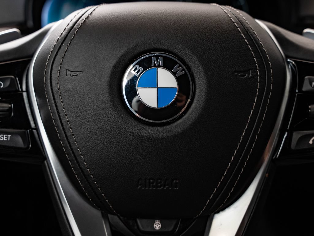 Used 2019 BMW 540i xDrive w/ Executive Package AWD/4WD image 29
