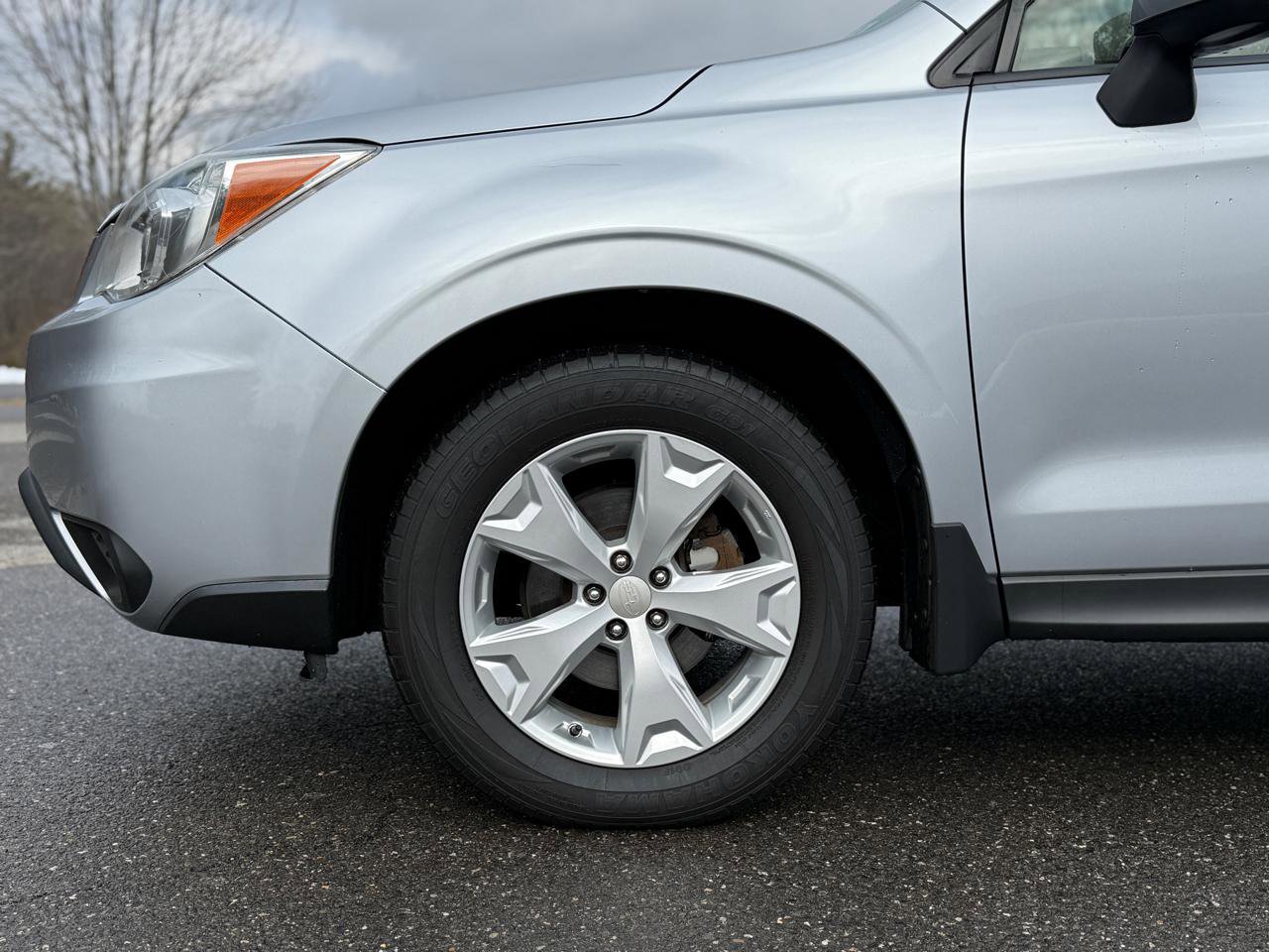 Used 2015 Subaru Forester 2.5i Premium w/ All-Weather Package AWD/4WD image 8