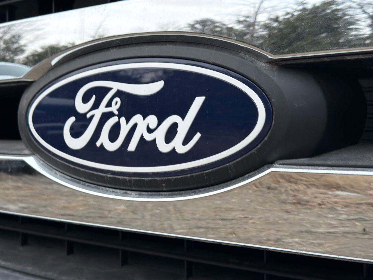 New 2026 Ford E-450 and Econoline 450 Super Duty w/ Power Equipment Group RWD image 15