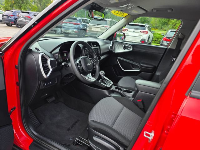 Certified 2023 Kia Soul LX FWD image 14