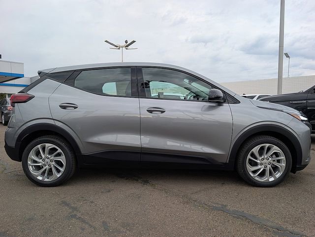 New 2027 Chevrolet Bolt LT w/ Comfort Package FWD image 7
