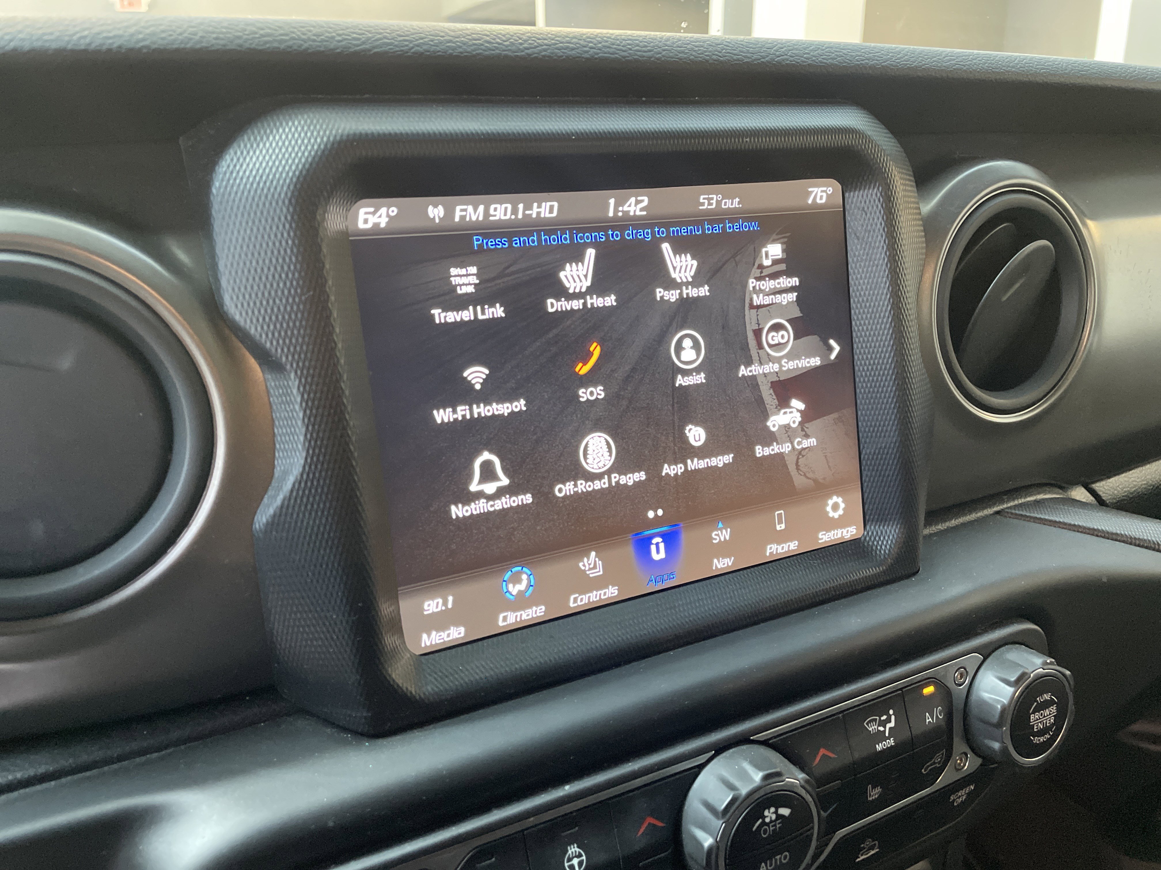 Used 2023 Jeep Wrangler Unlimited w/ Sun & Screen Package image 49