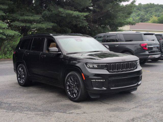 Certified 2023 Jeep Grand Cherokee L Summit AWD/4WD image 3