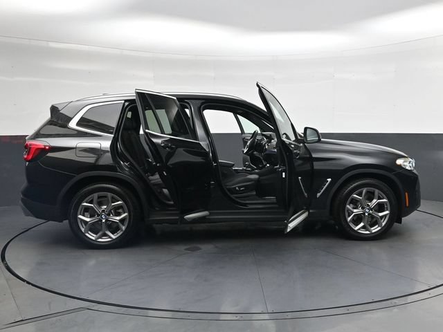Used 2023 BMW X3 xDrive30i w/ Premium Package AWD/4WD image 39