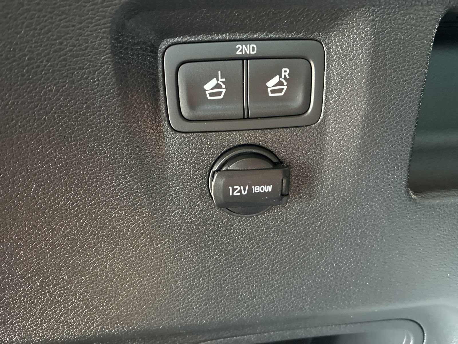 Used 2025 Kia Telluride S FWD image 15