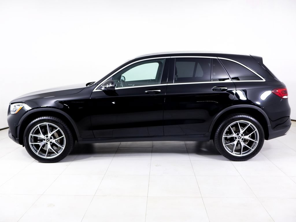 Used 2022 Mercedes-Benz GLC 300 4MATIC image 2