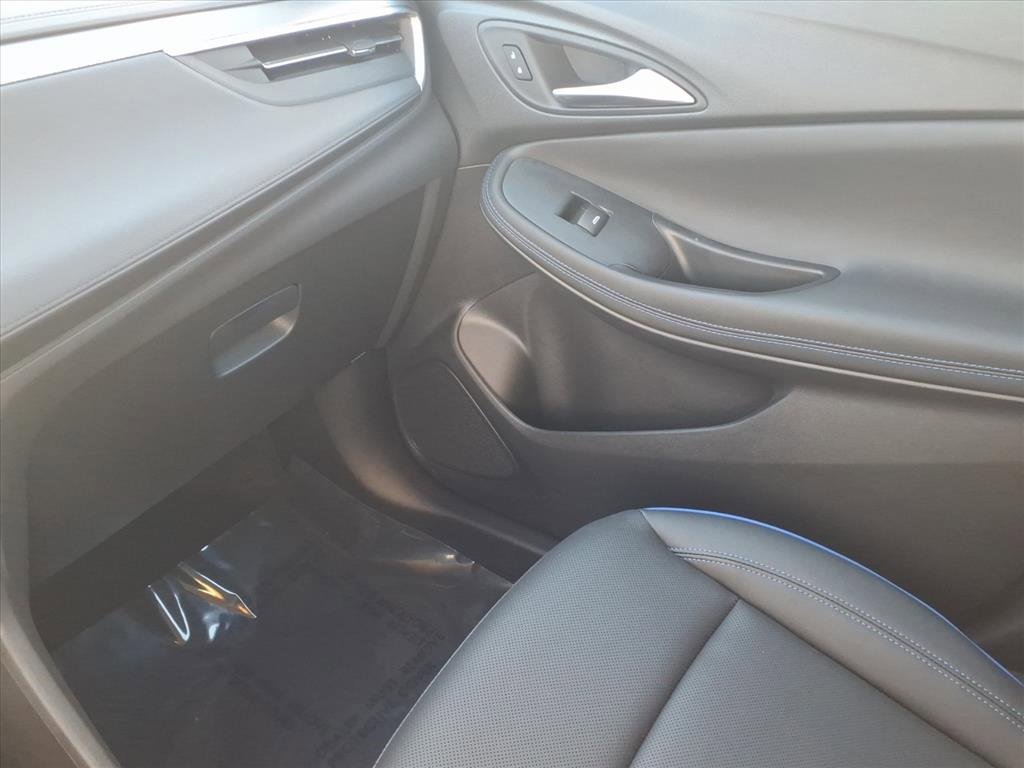 Used 2025 Buick Encore GX Sport Touring w/ Comfort Package image 22
