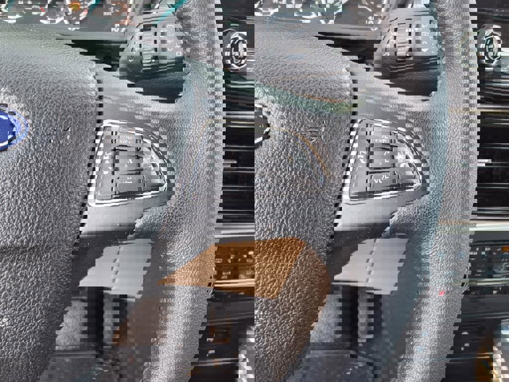 Used 2021 Ford EcoSport Titanium image 19