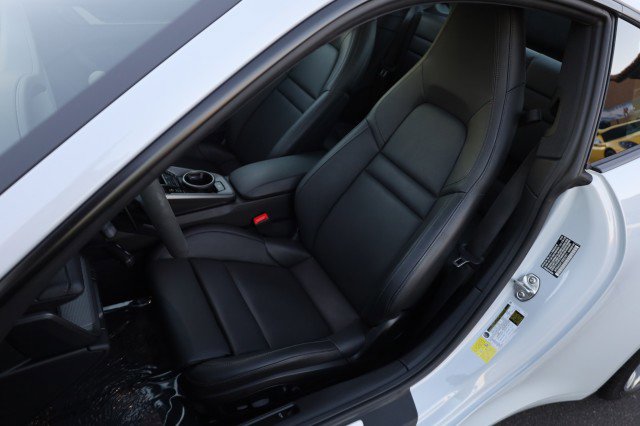 Used 2025 Porsche 911 Carrera image 25