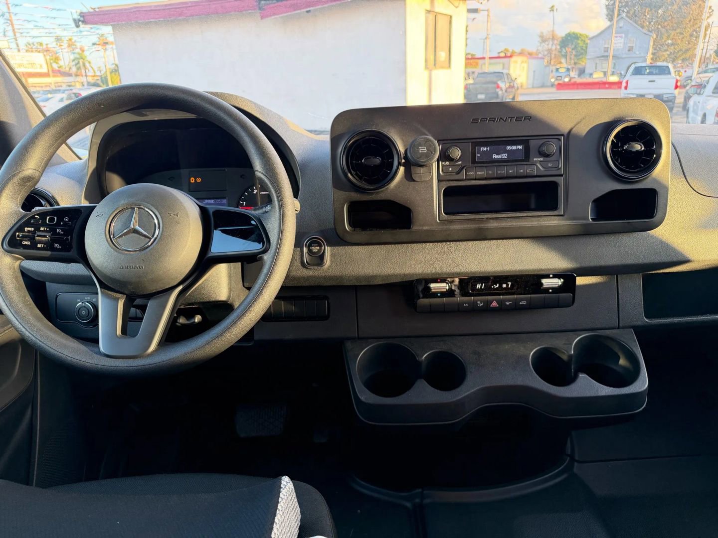 Used 2020 Mercedes-Benz Sprinter 2500 image 41