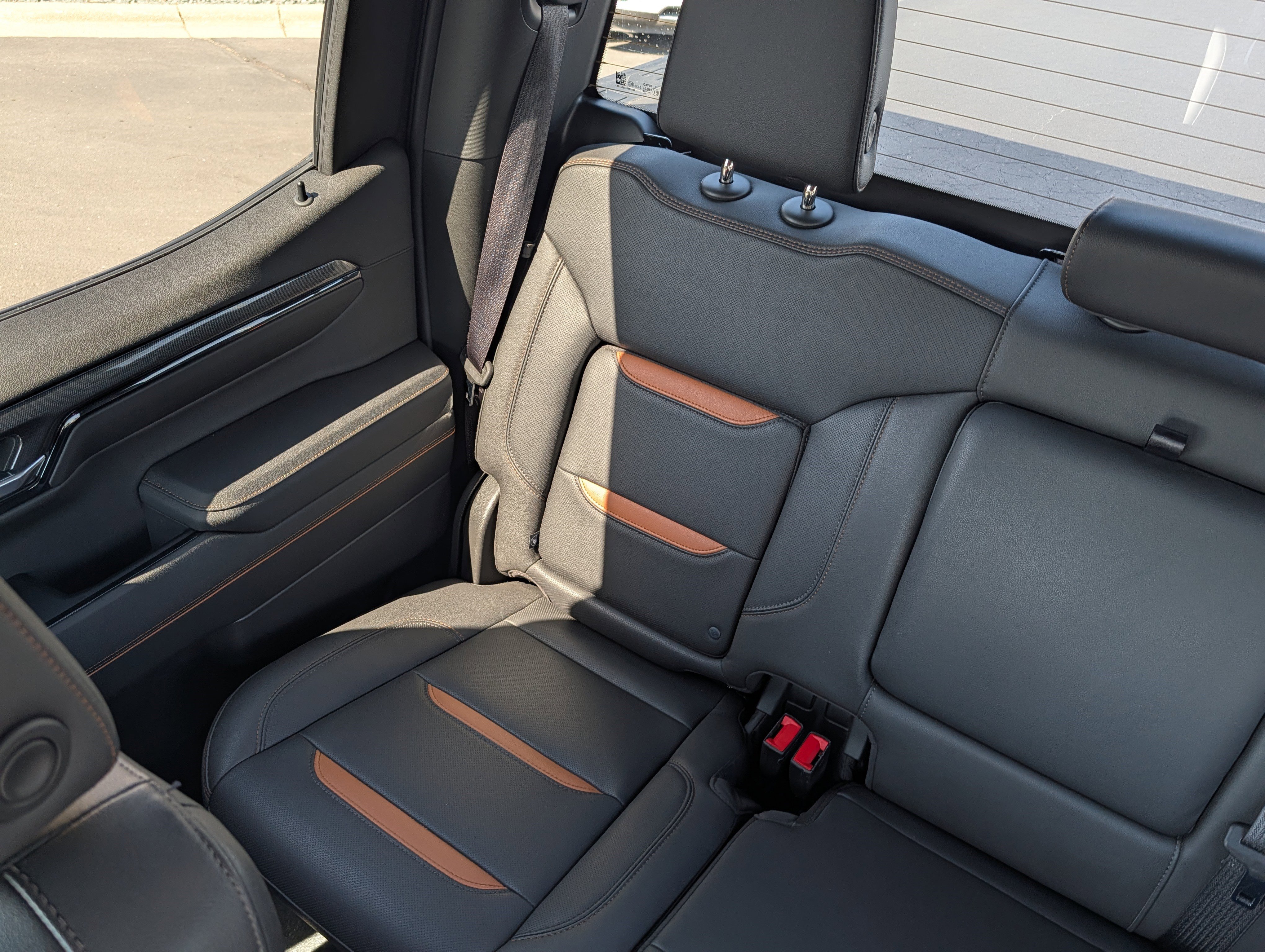 Used 2022 GMC Sierra 1500 AT4 w/ Technology Package image 11