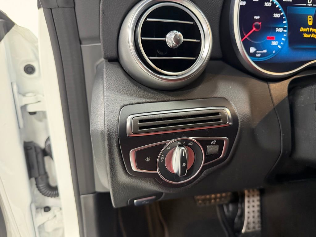 Certified 2022 Mercedes-Benz C 300 4MATIC Cabriolet image 22