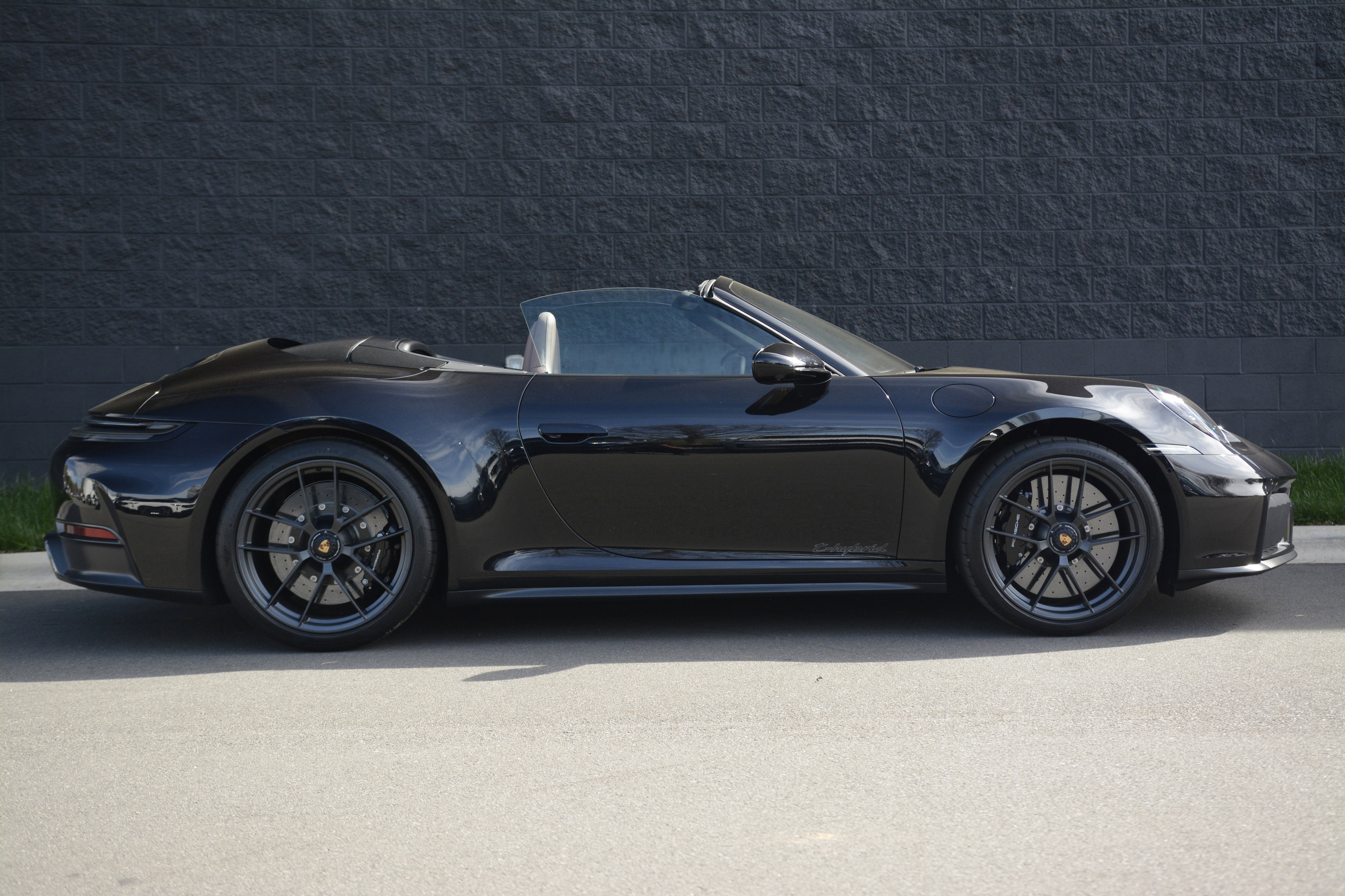 Used 2026 Porsche 911 GTS image 8