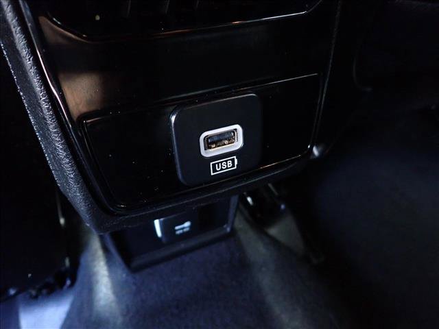 Used 2024 Jeep Compass Latitude AWD/4WD image 10
