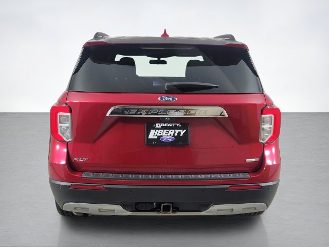 Certified 2020 Ford Explorer XLT w/ Equipment Group 202A AWD/4WD image 4
