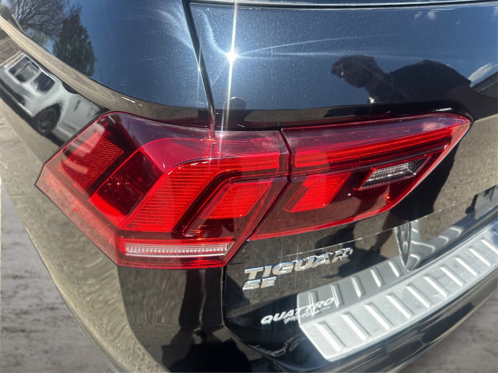 Used 2019 Volkswagen Tiguan SE w/ Panoramic Sunroof Package AWD/4WD image 21