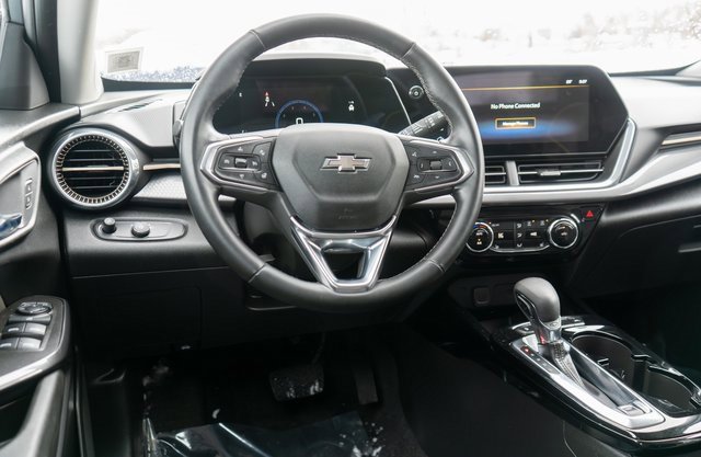 Used 2024 Chevrolet Trax ACTIV w/ Driver Confidence Package image 14