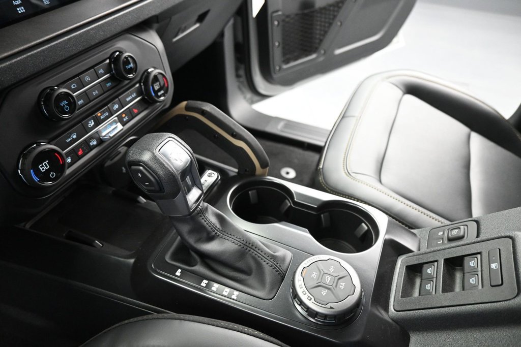 New 2026 Ford Bronco Badlands AWD/4WD image 15