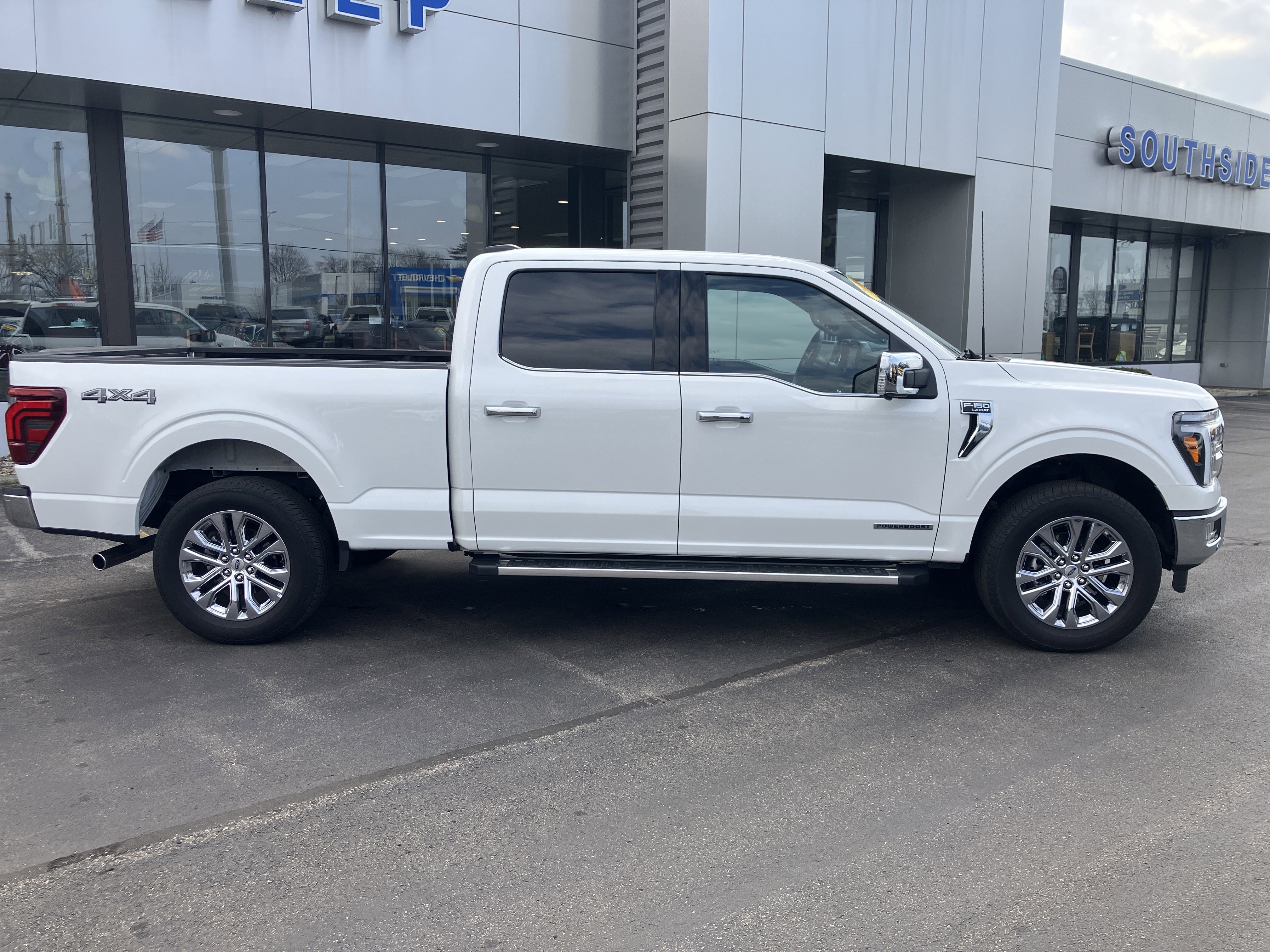 Used 2024 Ford F150 Lariat image 8