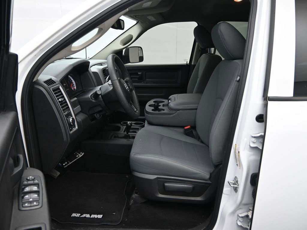 Used 2018 RAM 2500 Tradesman w/ Chrome Appearance Group image 24