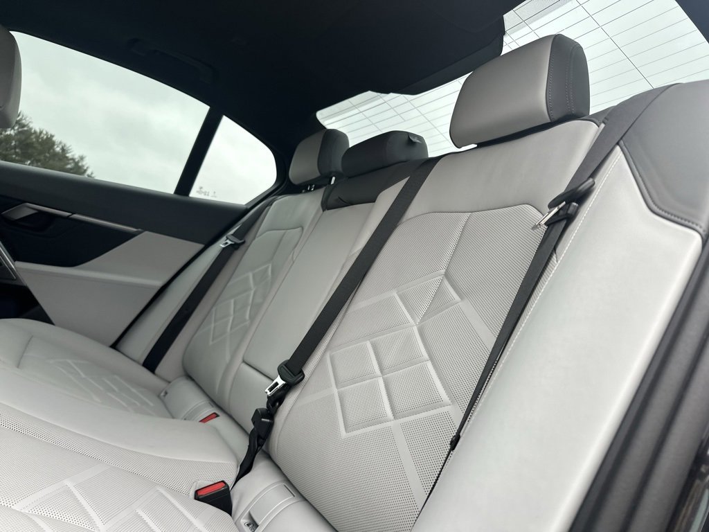 Certified 2024 BMW i5 M60 w/ Premium Package image 24