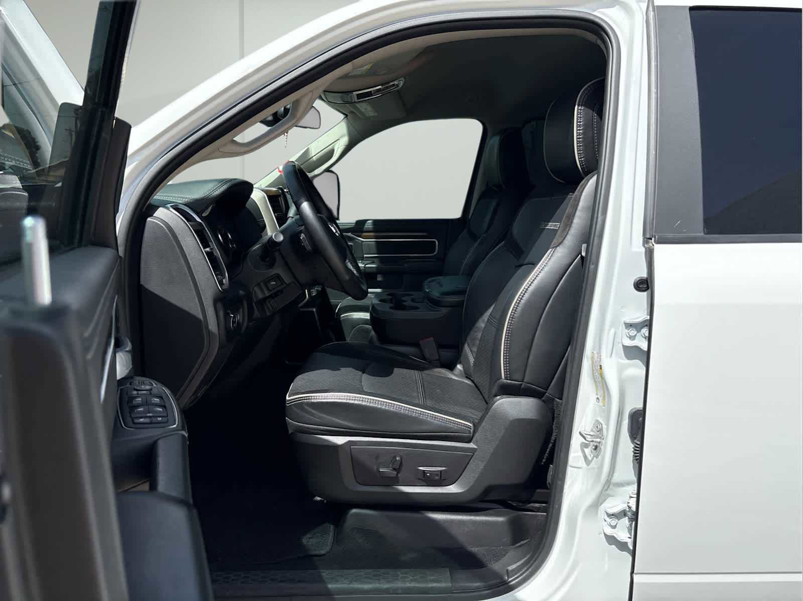 Used 2024 RAM 2500 Laramie image 11