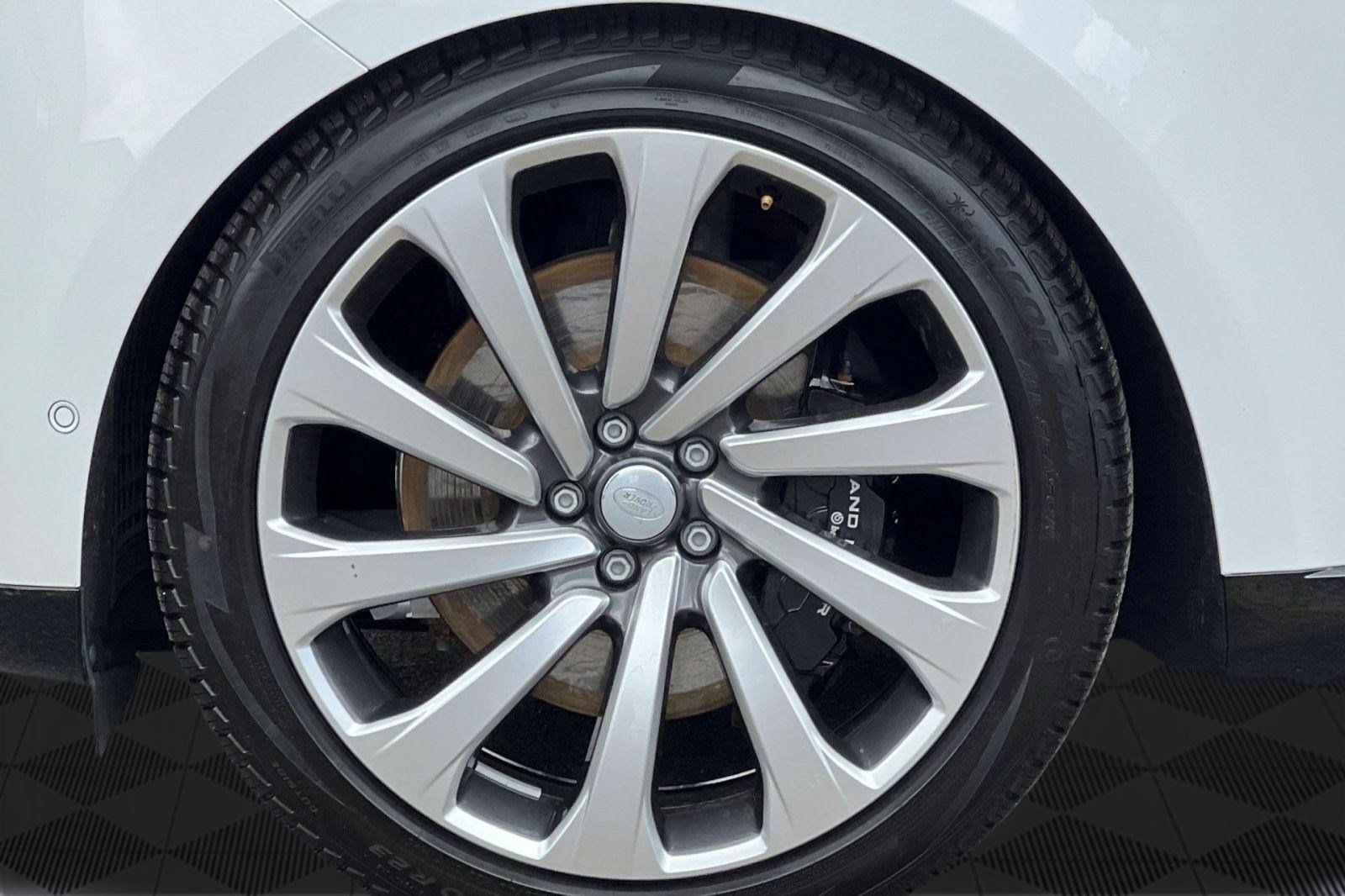 Certified 2023 Land Rover Range Rover Autobiography AWD/4WD image 11